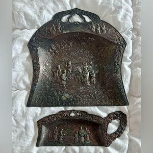 Vintage Decorative Metal Crumb Catcher Set